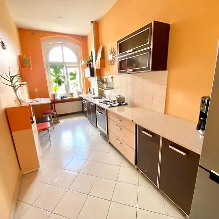 W Centrum Wroclawia W Kamienicy * 브로츠와프