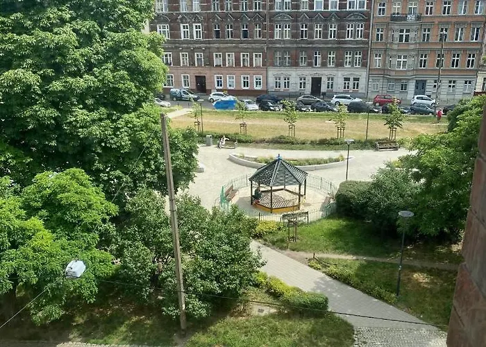 W Centrum Wroclawia W Kamienicy Wroclaw